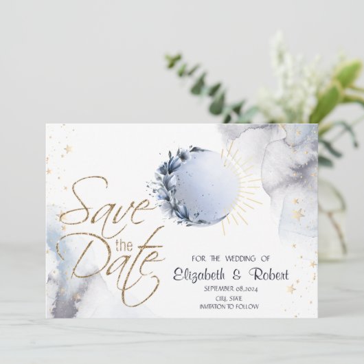 Celestial gouden zon, blauwe maan, sterren save the date (Staand voorkant)