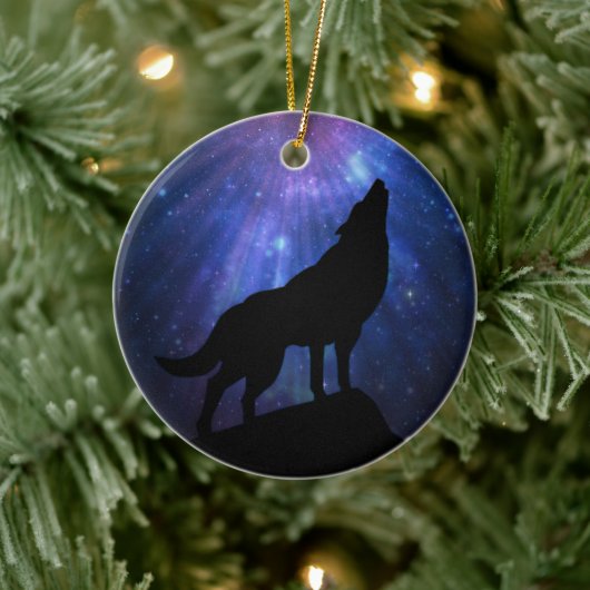 Celestial Howling Wolf Keramisch Ornament (Boom)