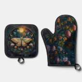 Celestial Moth and Moon Phases – Enchanted Night Ovenwant & Pannenlap Set (Voorkant)