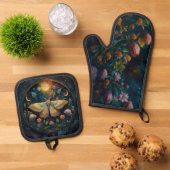 Celestial Moth and Moon Phases – Enchanted Night Ovenwant & Pannenlap Set (Top down)