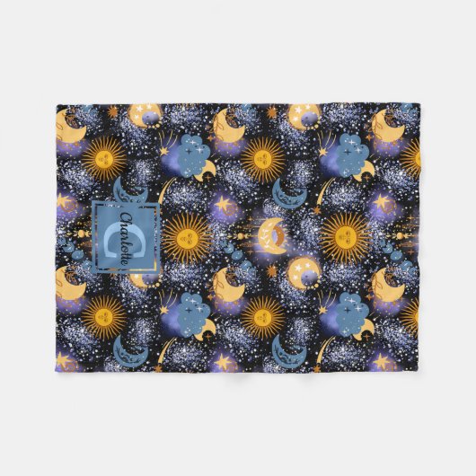 Celestial Pattern Moon Stars Sun Monogram Baby Fleece Deken (Voorkant (Horizontaal))