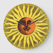 Celestial Yellow glimlachend Happy Hippie Sun Grote Klok (Voorkant)