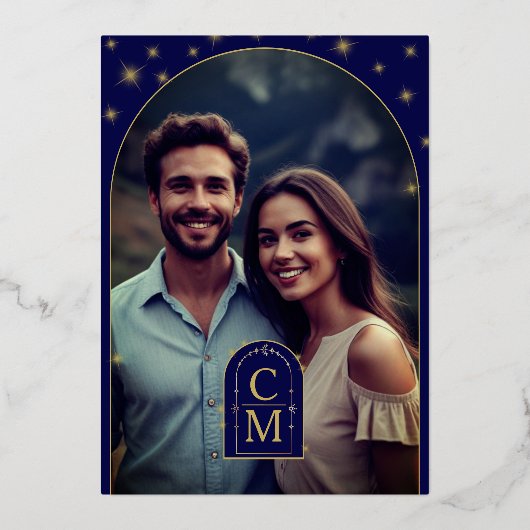 Celine · Night Sky Arched Verloving Foto Goud Folie Uitnodiging (Achterkant)