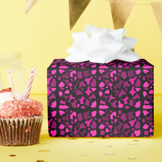 Cellen Abstraction Black Magenta Fuchsia gradiënt Cadeaupapier (Verjaardagsfeest)