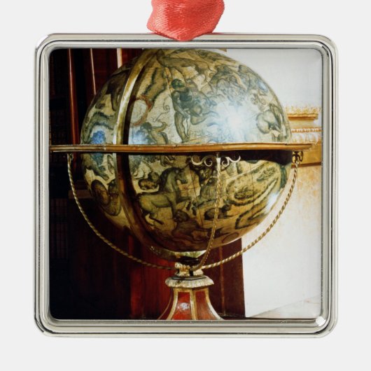 Celsius wereldbol, 1688 metalen ornament (Voorkant)