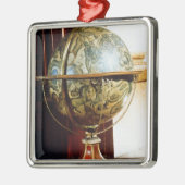 Celsius wereldbol, 1688 metalen ornament (Links)