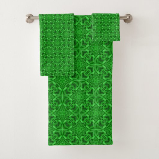 Celtic Clover  Green Fractal Kaleidoscope Bad Handdoek (Insitu)