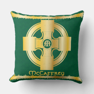 Celtic Cross en Knot Letter M Monogram en Naam Kussen