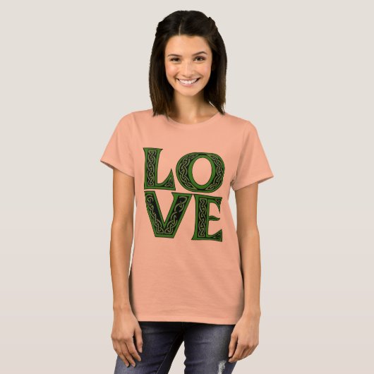 Celtic Font LOVE T-shirt (Voorkant volledig)