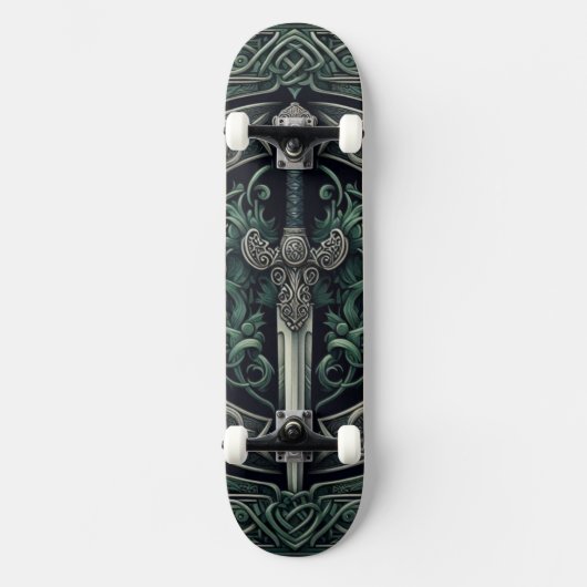 Celtic Green en Zilver Zwaard Persoonlijk Skateboard (Voorkant)