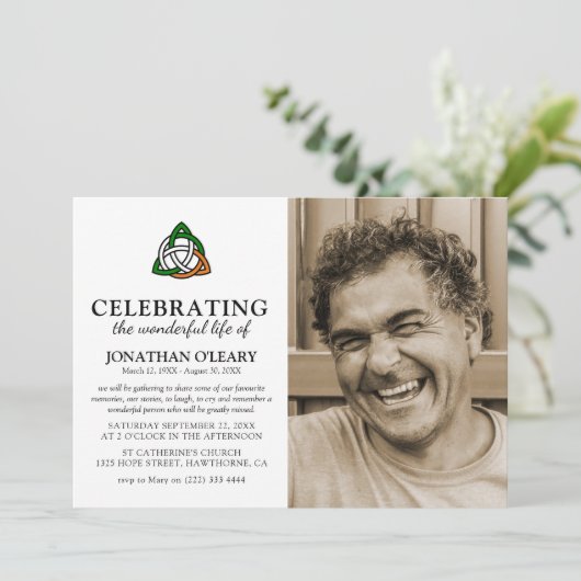 Celtic Knot Classic Irish Funeral Memorial Foto Kaart (Staand voorkant)