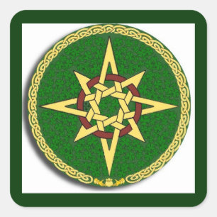 Celtic Knot Compass on Green Vierkante Sticker