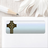 Celtic Knot Cross in Gold en Black Etiket (Insitu)