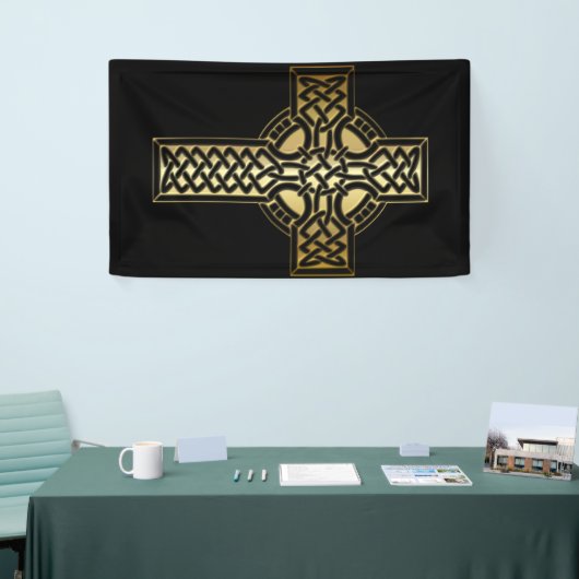 Celtic Knot Cross in Gold en Black Spandoek (Beurs)