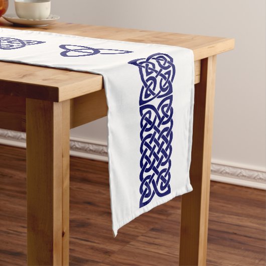 Celtic Knot navy blue table runner Lange Tafelloper (Voorbeeld)