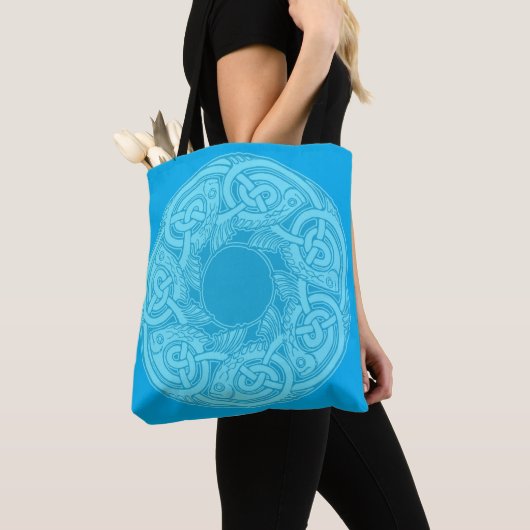 Celtic Knotwork Fish in Blue Tote Bag (Dichtbij)