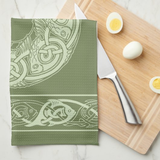 Celtic Knotwork Fish in Green Theedoek (Quarter Fold)