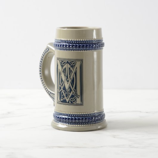 Celtic M Monogram Bierpul (Voorkant links)