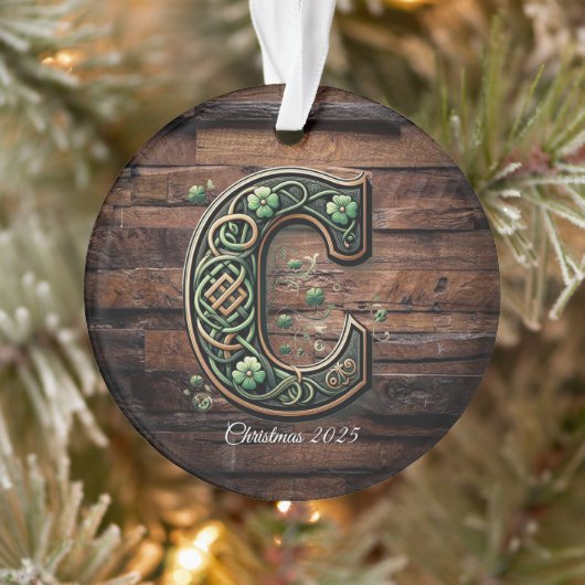 Celtic monogram letter ornament (Boom)
