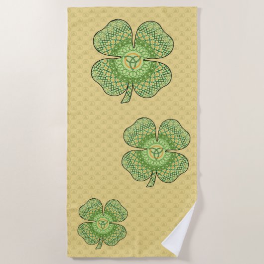 Celtic Shamrock Beach Towel Strandlaken (Voorkant)