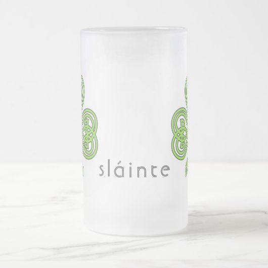 Celtic Shamrock Green St. Patrick's Day Slainte Matglas Bierpul (Center)