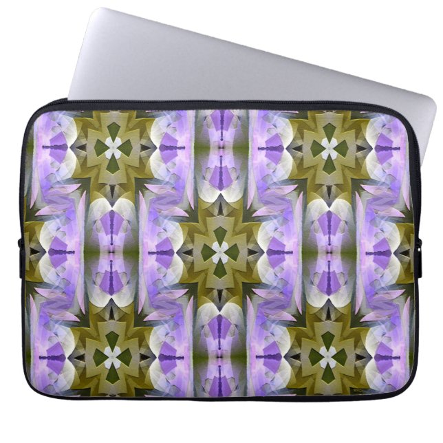 Celtic Times in Spring... Laptop Sleeve (Voorkant)