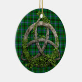 Celtic Trinity Knot en Clan Henderson Tartan Keramisch Ornament (Rechts)