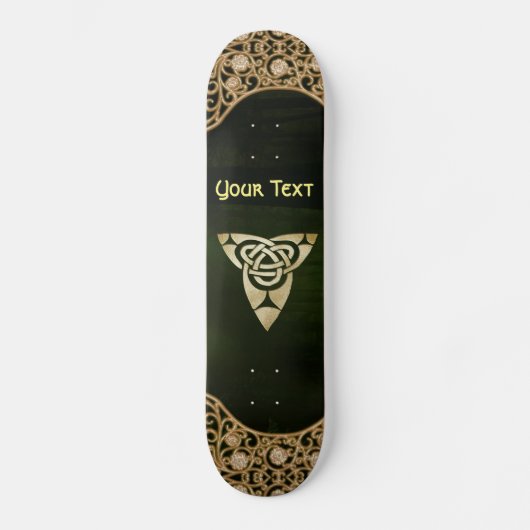 Celtic Trinity Knot op Forest Shadows Persoonlijk Skateboard (Voorkant)