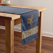 Celtic Triskelion (blauw) Aangepast Korte Tafelloper (Voorbeeld)