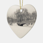 Central Park Winter - Bodembrug sneeuw Keramisch Ornament (Links)