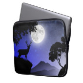 Cerf sous la lune bleu laptop sleeve (Voorkant Links)