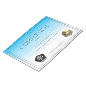 Certificaat van voltooiing, ingevulde personeelsbe notitieblok (Schuin)