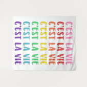 C'est La Vie French Gezegde in Rainbow Lettering Wandkleed (Voorkant (horizontaal))