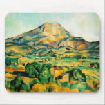 Cezanne Mont Sainte-Victoire Muismat<br><div class="desc">Cézanne Mont Sainte-Victoire muismat. Olieverf op doek uit 1895. Paul Cézanne schilderde Mont Saint-Victoire in Aix-en-Provence meerdere keren gedurende zijn carrière. Deze vertolking werd voltooid tegen het einde van het leven van de kunstenaar en vangt Cézanne's diepe liefde voor het Zuid-Franse landschap en zijn meesterlijke gevoel voor kleur. Een cadeau...</div>