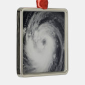 Chaba-tyfoon in de westerne Stille Oceaan Metalen Ornament (Rechts)