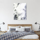 Chaba-tyfoon op het Filipijnse Zee Canvas Afdruk (Insitu (Slaapkamer))