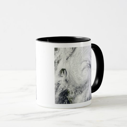 Chaba-tyfoon op het Filipijnse Zee Mok (Voorkant rechts)