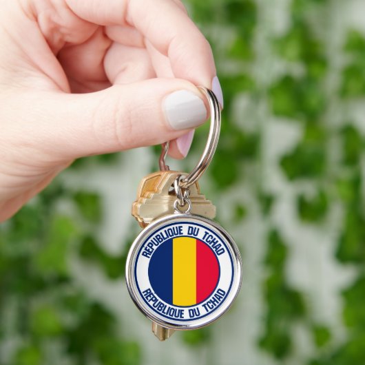 Chad Round Emblem Sleutelhanger (Hand)