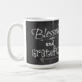 Chalk Board Typography Blessed and Grateful Koffiemok (Links)