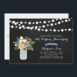 Chalkboard 50th Wedding Jubileum Uitnodiging<br><div class="desc">Een stijlvolle uitnodiging voor een rustige bruiloft met mason jar en bloemen bouquet met een krijtbordachtergrond.</div>