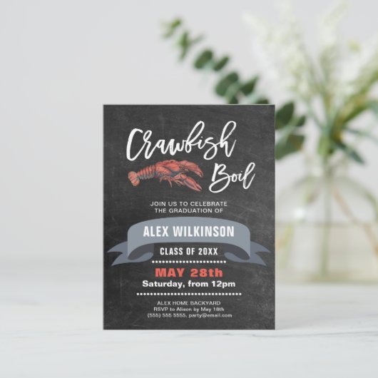 Chalkboard Afstuderen Crawfish Boil Invitation Briefkaart (Staand voorkant)