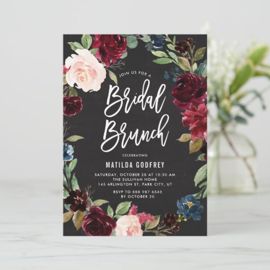 Chalkboard Autumn Floral Wreath Bridal Brunch Kaart (Staand voorkant)