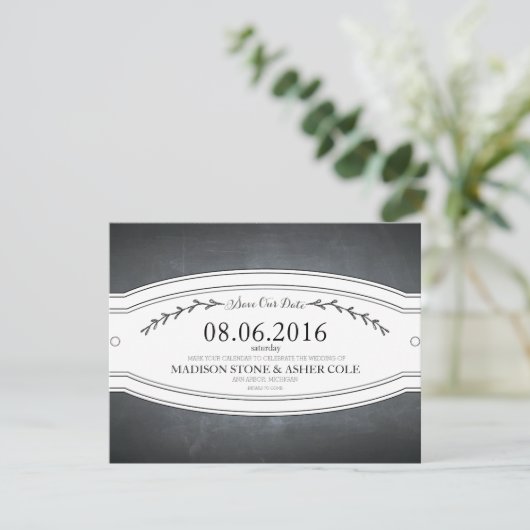 Chalkboard Badge Save-the-Date Card Save The Date (Staand voorkant)