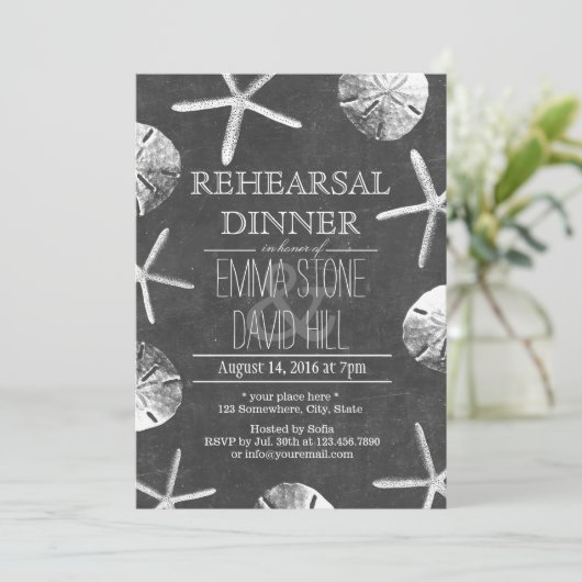 Chalkboard Beach Theme Wedding Rehearsal Dinner Kaart (Staand voorkant)