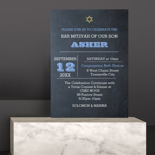Chalkboard Blauw Grote Naam Bar Mitzvah Kaart