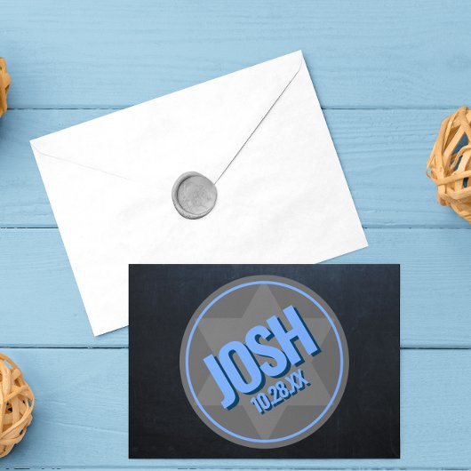 Chalkboard Blauw Naam Logo en Datum Bar Mitzvah Notitiekaartje