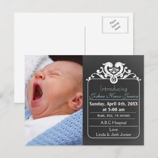 Chalkboard blauw nieuwe baby jongen fotoaankondigi aankondigingskaart (Voorkant / Achterkant)