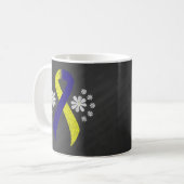 Chalkboard Blue en Yellow Awareness Ribbon Koffiemok (Voorkant links)