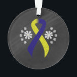 Chalkboard Blue en Yellow Awareness Ribbon Ornament<br><div class="desc">Blauw en geel lintje met bloemen in een krijtbordstijl. Het blauwe en gele lintje staat voor speciale bestuurdersbewustwording en downsyndroom. Oktober is Down Syndrome Awareness Maand.</div>