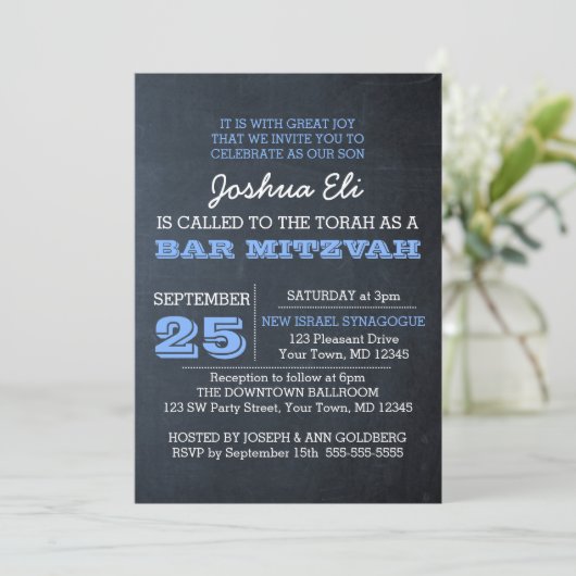Chalkboard Blue Photo Bar Mitzvah Uitnodiging (Staand voorkant)